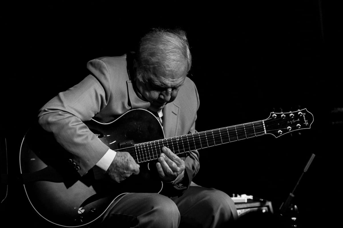Bucky Pizzarelli