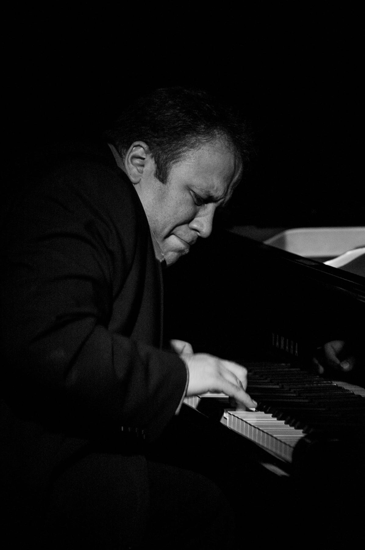 Robi Botos